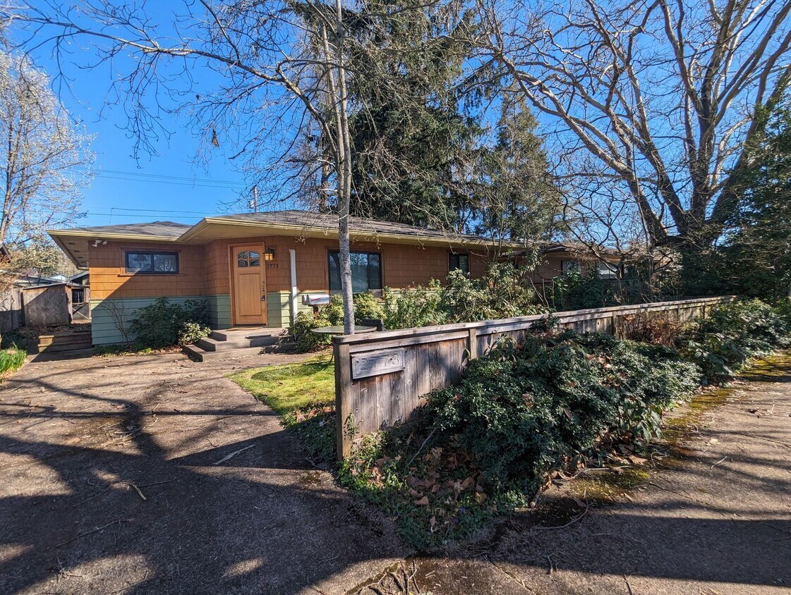 2773 Kincaid St, Eugene, OR 97405 House Rental in Eugene, OR