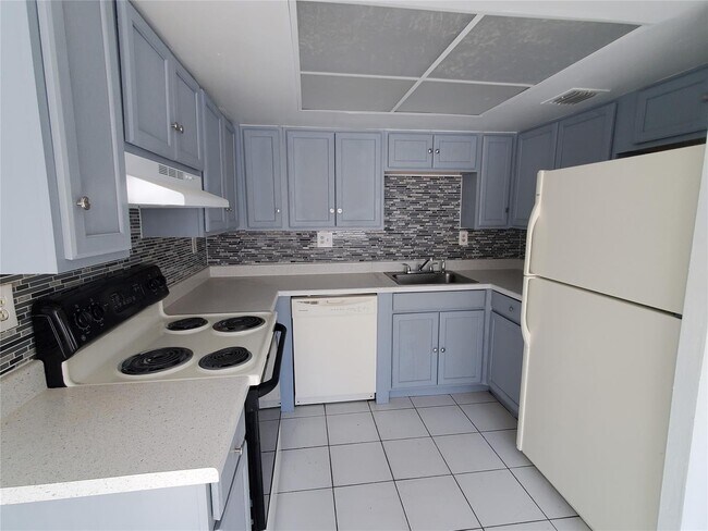 Foto del edificio - 2220 NW 59th Ave