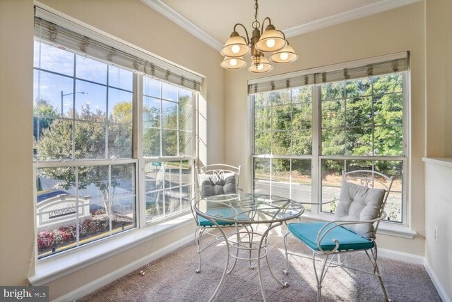 Foto del edificio - 4561 Strutfield Ln