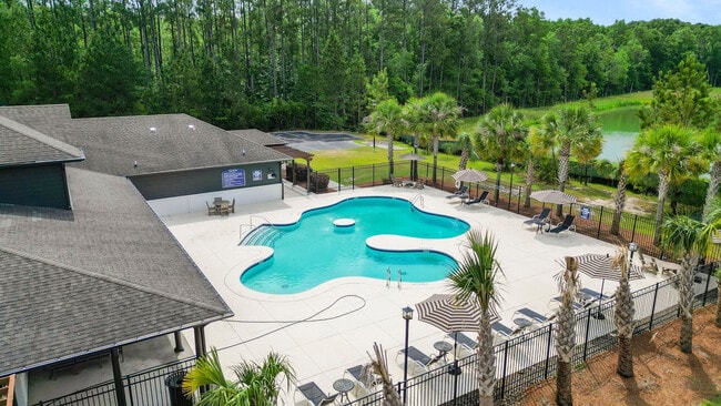 Building Photo - Village at Rice Hope