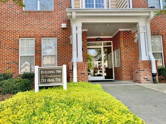 Foto del edificio - 2 Bedroom, 2 Bathroom Condo in Chapel Hill