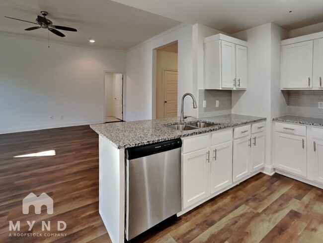 Foto del edificio - 5807 SW Teppee Ave