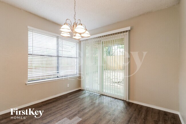 Foto del edificio - 4202 Rye Glen Dr