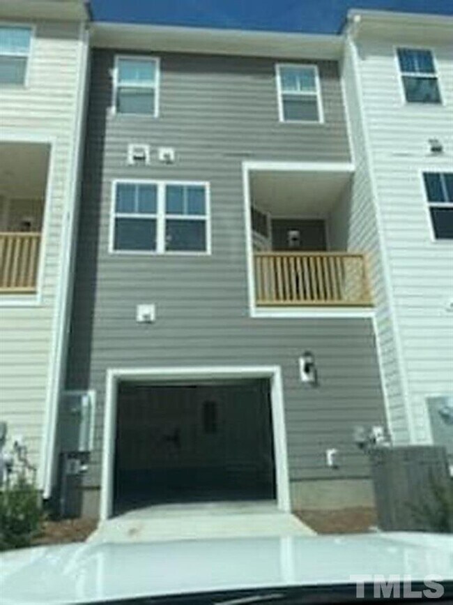 Building Photo - 5916 Illuminate Ave