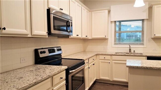 Foto del edificio - 461 Best Friends Turn Alley