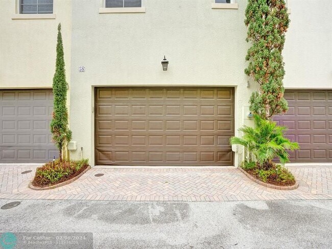 Foto del edificio - 58 Via Floresta Dr