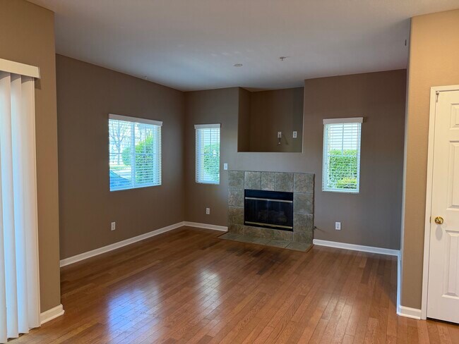 Foto del edificio - 26466 Arboretum Way