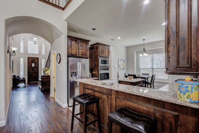 Building Photo - 12063 Del Rio Dr