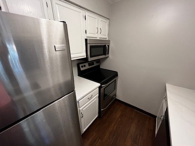 Building Photo - 5305 Ravens Crest Dr