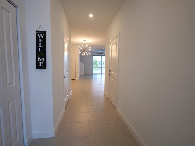 Foto del edificio - 206 SE Woodbark St