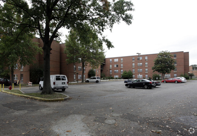 Building Photo - Audubon Park Place