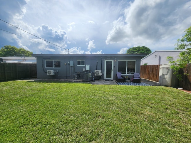 Photo - 5140 NE 3rd Ave Apartment