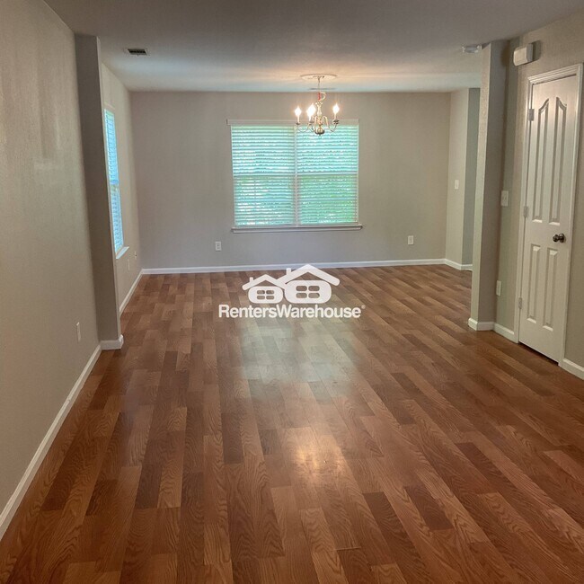 Foto del edificio - 4328 Houldsworth Dr