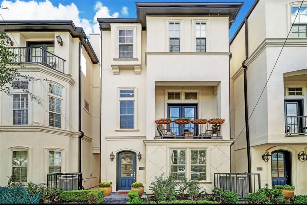 Foto principal - 2606 Capitol St