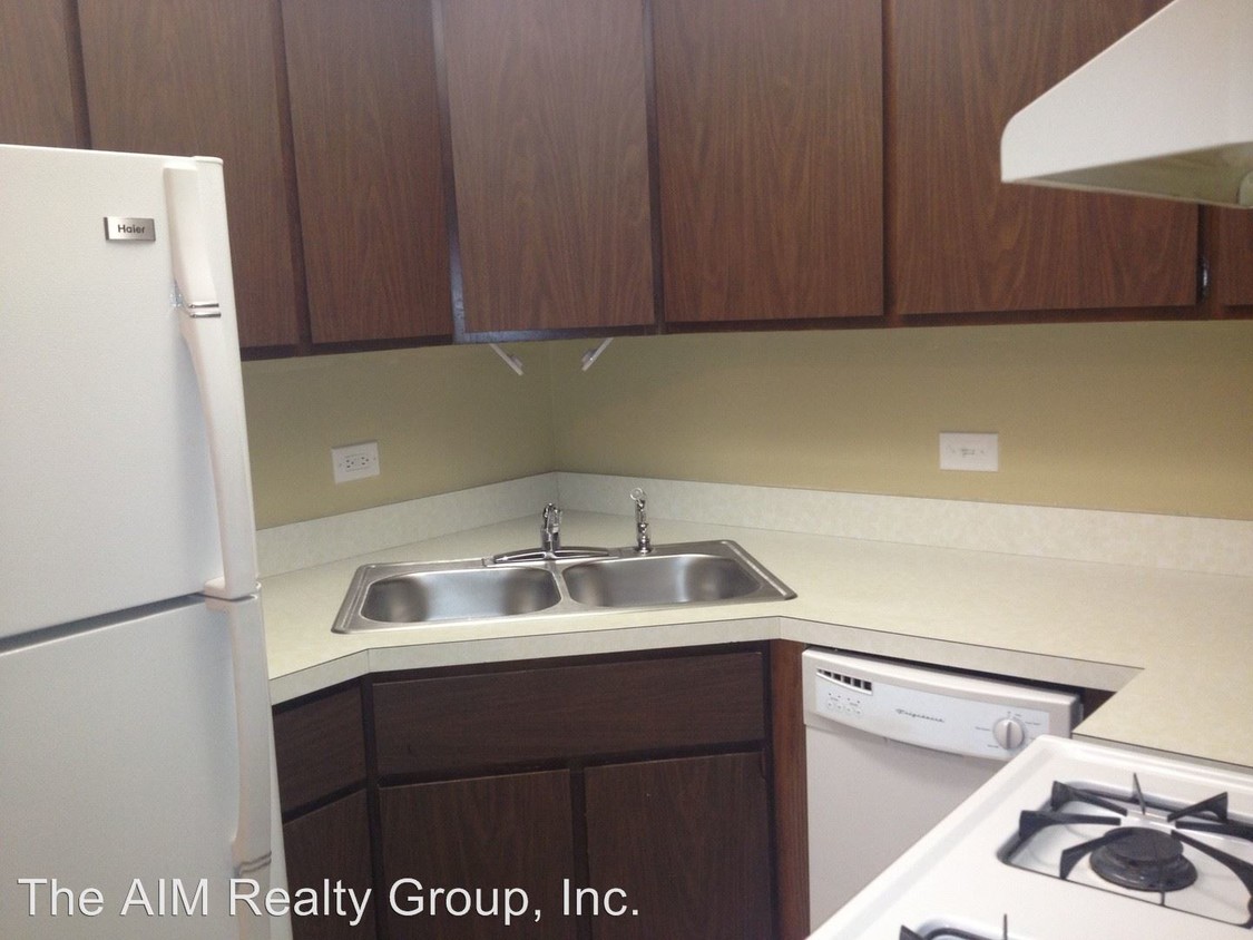 Building Photo - 15 Olympus Dr