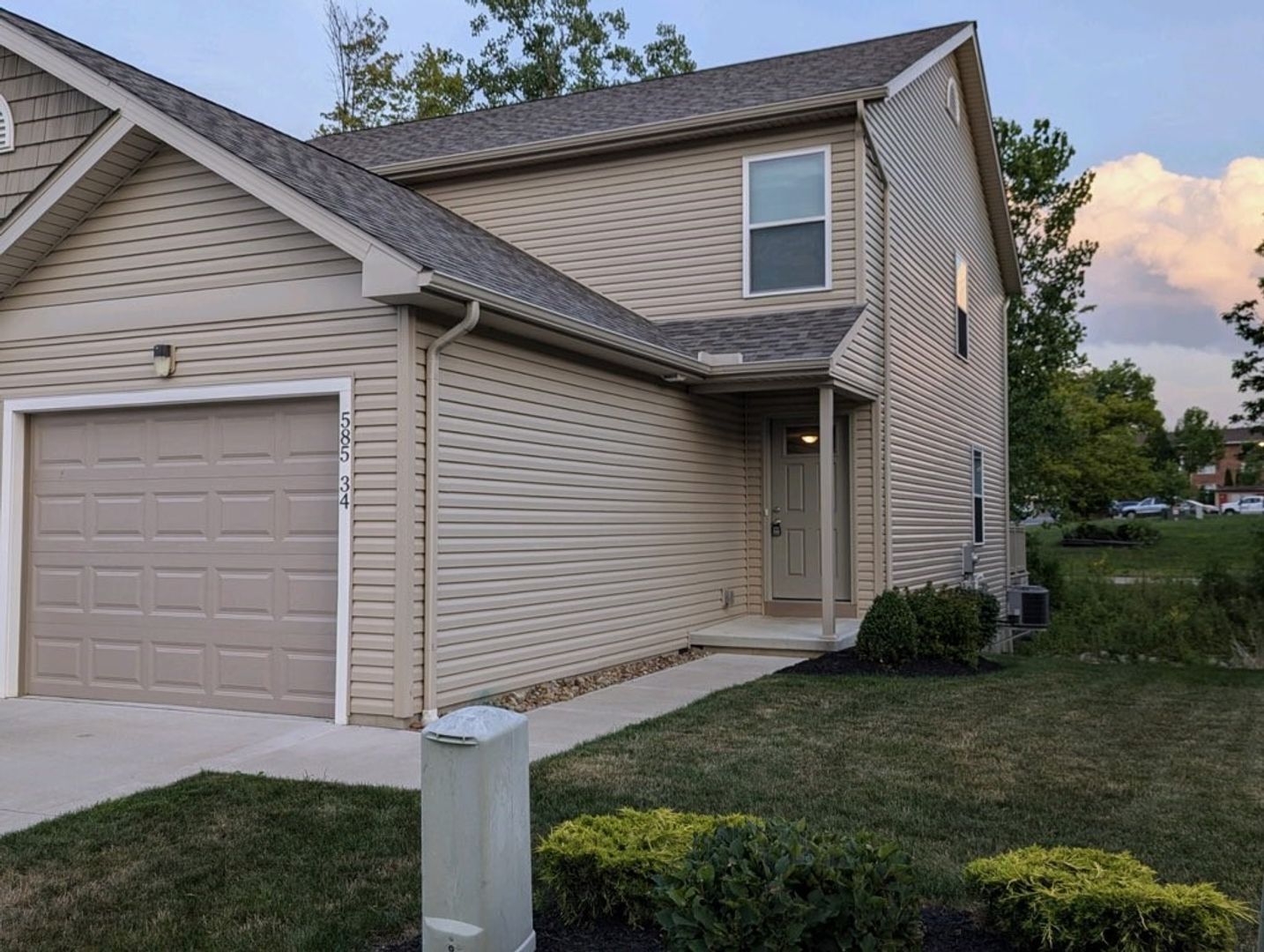 585 Birch Hill Dr Medina, OH 44256 – photo 1 of 9