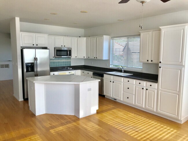 Foto del edificio - 15310 Ridgefield Ln