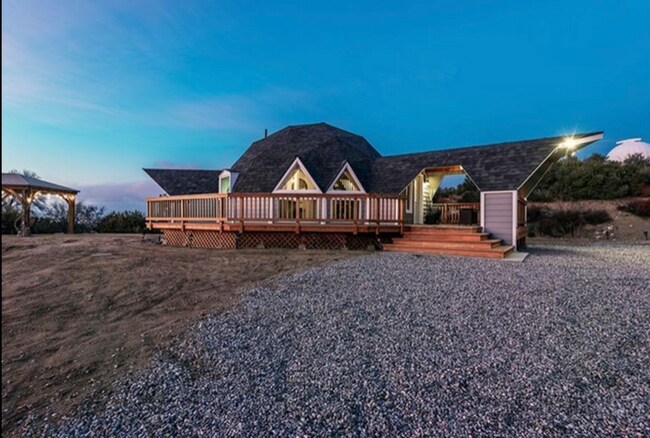 Foto del edificio - 53596 Kgkj Ranch Rd