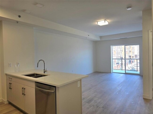 Building Photo - 635 Ballantrae Dr