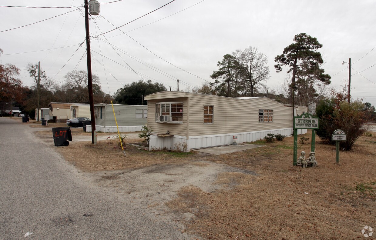 Primary Photo - 5400 Dutton Ave