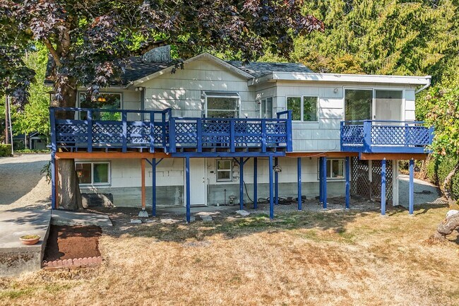 Foto del edificio - Peaceful Lakefront Living in Kirkland
