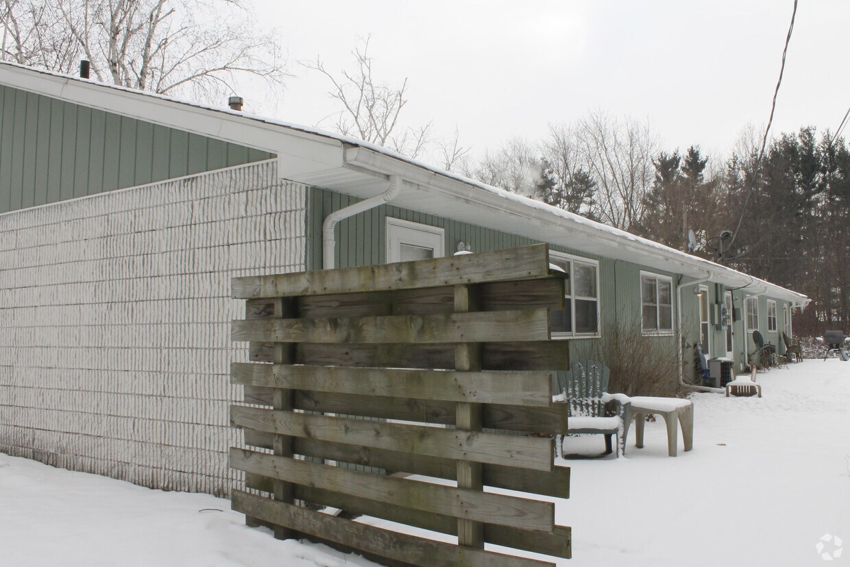 Building Photo - 3050-3070 Futura Dr