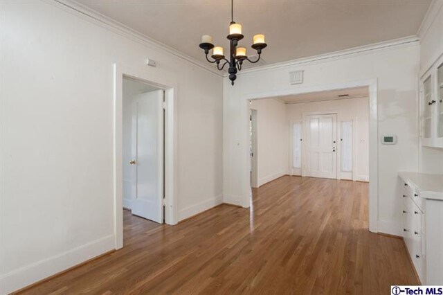 Building Photo - 890 S Los Robles Ave