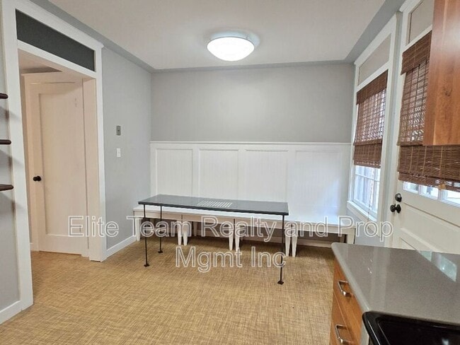 Foto del edificio - 3722 Park Rd