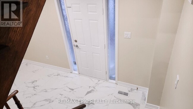 Photo du bâtiment - 59 Portofino Ct