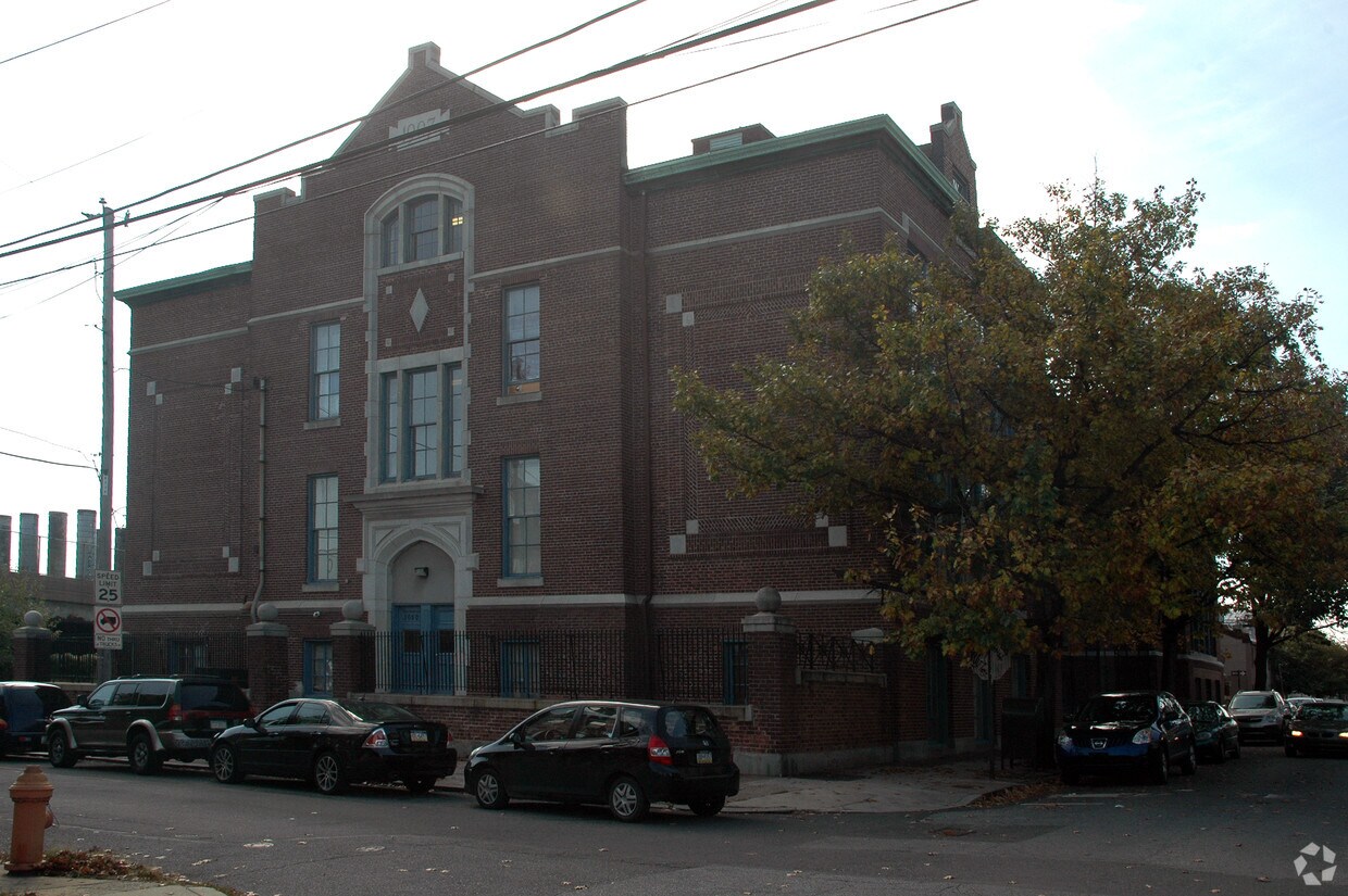 1050 E Montgomery, ¡alejado - 1050 E Montgomery Ave