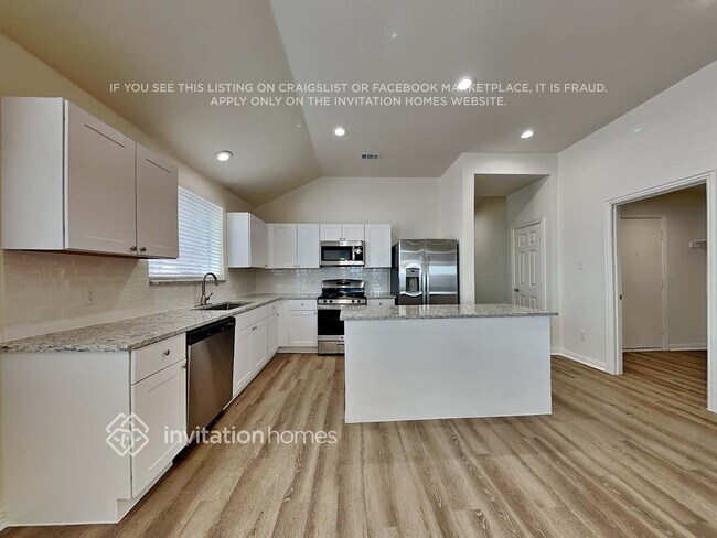 Building Photo - 1132 Ainsworth Dr