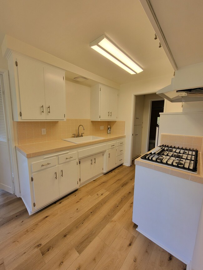 Photo - 13530 Leadwell St (Los Angeles, CA) Apartment