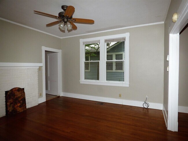 Foto del edificio - 447 Dickinson St