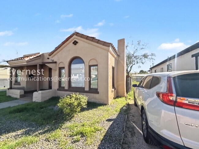 Foto del edificio - 934 E 7th St