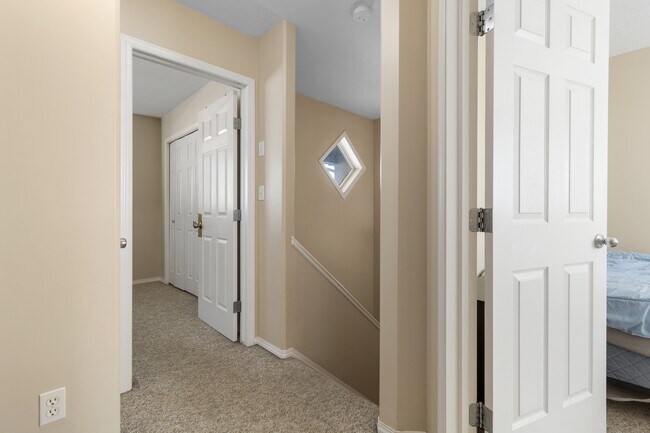 Photo du bâtiment - 10150-10150 121 Ave