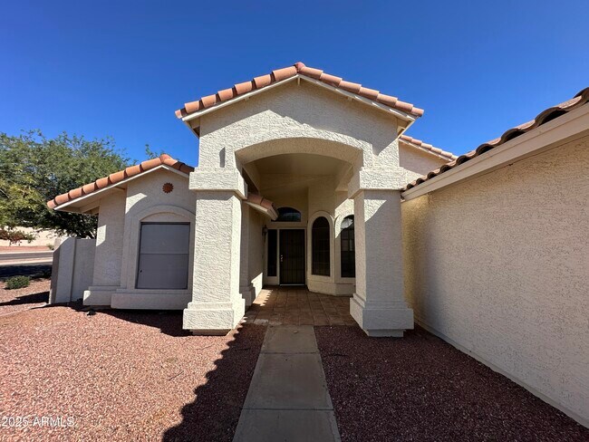 Building Photo - 14835 S 26th Way