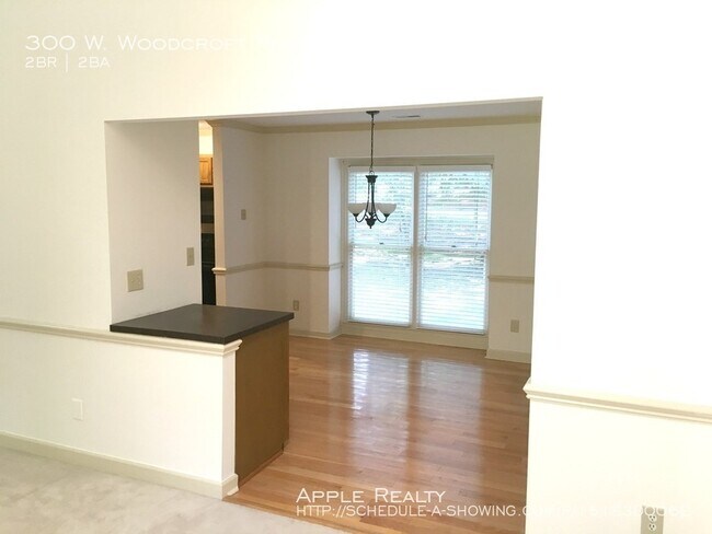 Foto del edificio - 300 W Woodcroft Pkwy