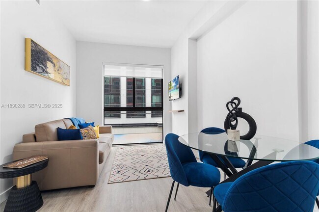 Foto del edificio - 136 NW 26th St