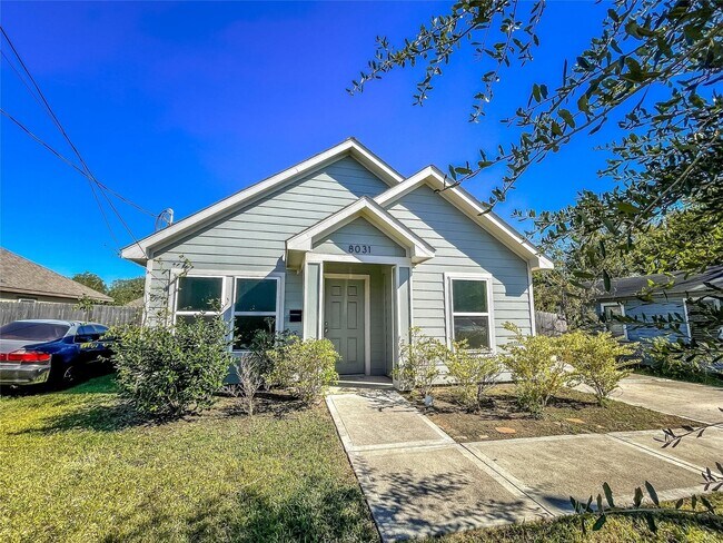 Foto del edificio - 8031 Canyon St