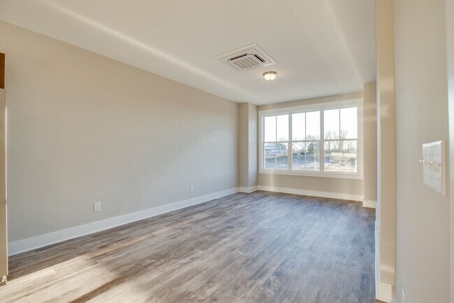 Building Photo - 404 Harper Lndg