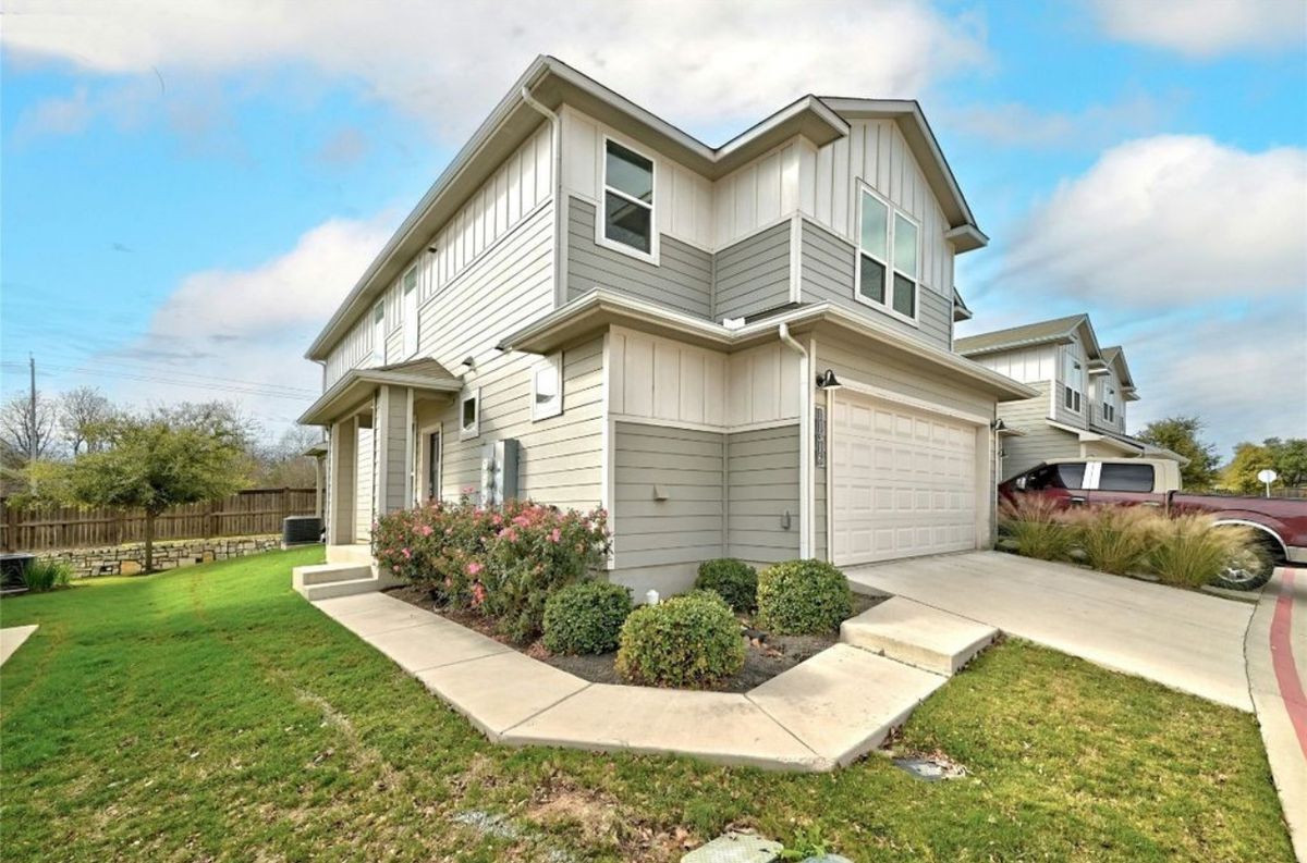 Foto principal - 11316 Gadsen Ln
