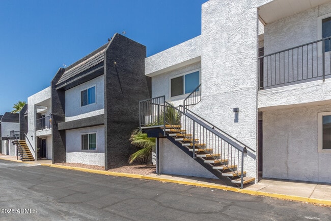 Foto del edificio - 1822 N 32nd St