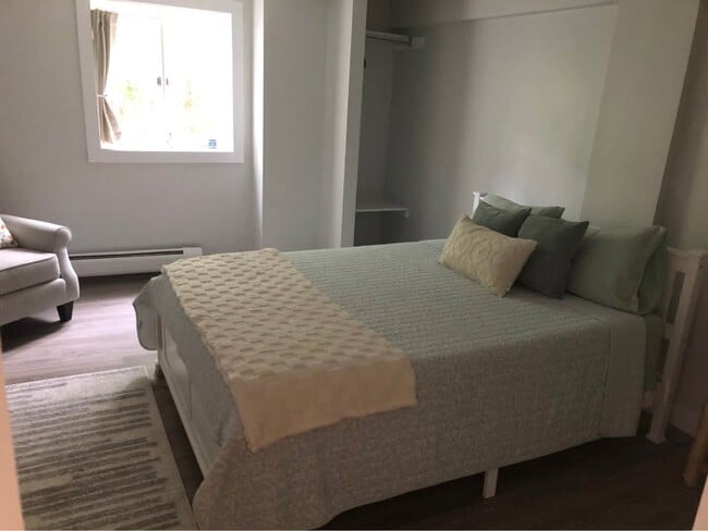 Bedroom 2 - 6117 E Lake Rd