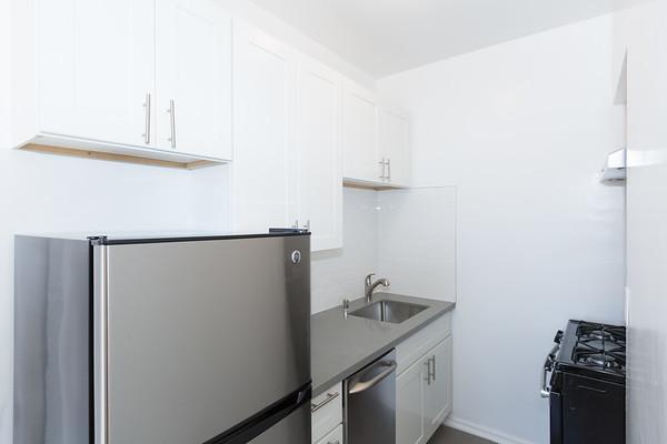 Building Photo - bedroom in San Francisco CA 94109