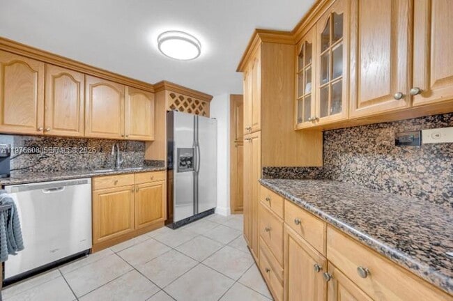 Foto del edificio - 999 Brickell Bay Dr