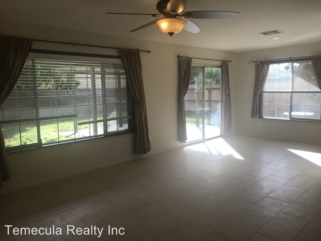 Building Photo - 33782 Amberton Dr