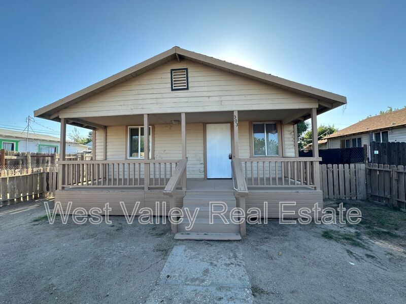 Primary Photo - 303 Taylor St