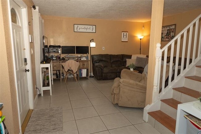 Foto del edificio - 641 NW 132nd Terrace