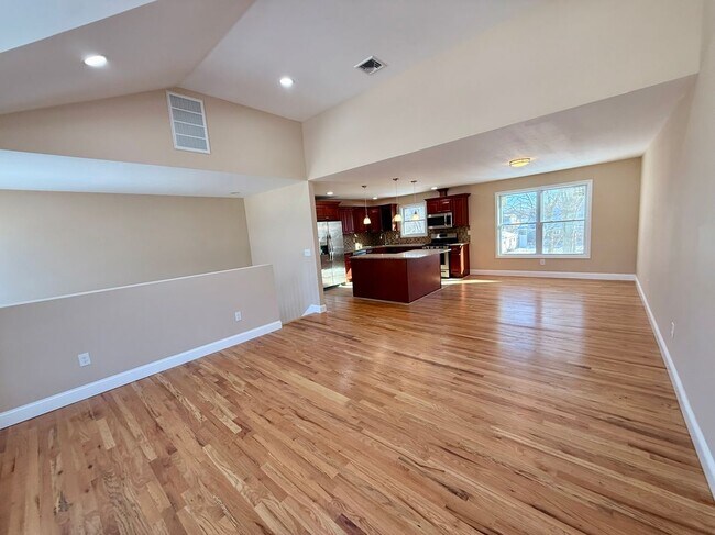 Building Photo - 230 Clark St