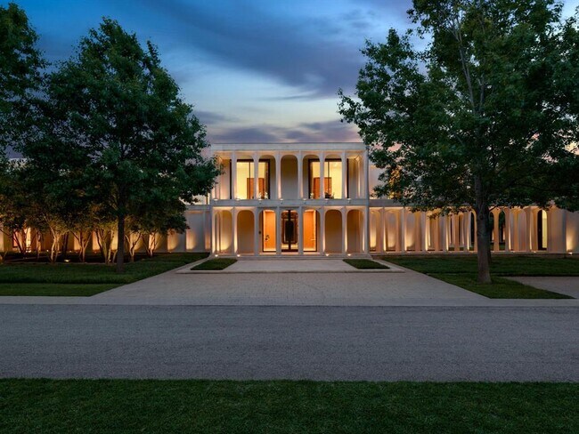 Foto del edificio - 10210 Strait Ln